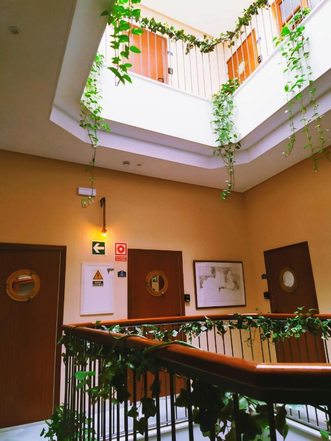 Hostal Casa Nautilus Cádiz Exterior photo